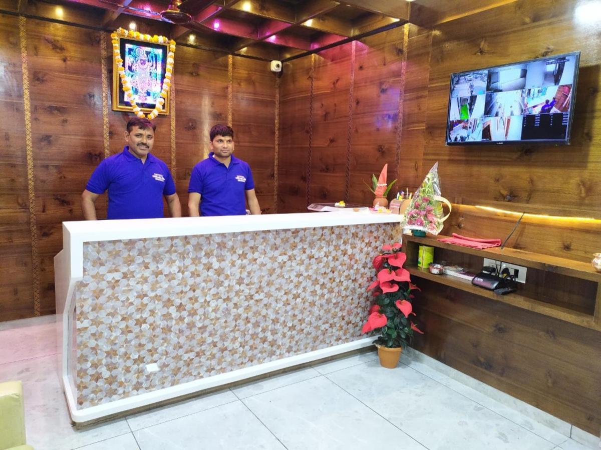 Hotel Dreamland Vadodara Exterior photo